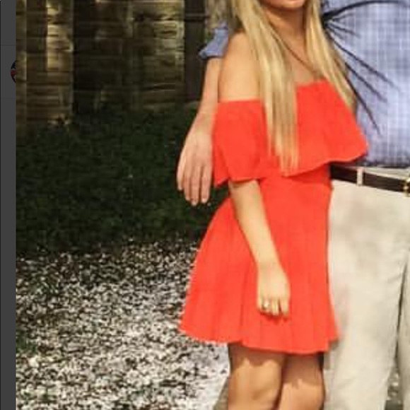 Do+be red off the shoulder dress - Picture 4 of 4